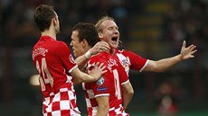 JÁSOT. Chorvatští fotbalisté se radují z gólu. 