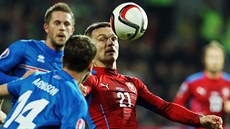 CO UD�LÁ? David Lafata v oble�ení islandských soupe��.