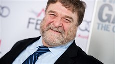 John Goodman jet s kilogramy navíc (Los Angeles, 10. listopadu 2014)