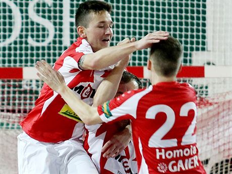 Slavia v pátek prohrála ve Zrui nad Sázavou. Víc se ovem mluvilo o transparentu jejích fanouk. Ilustraní snímek