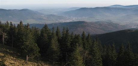 I ve vrcholových partiích Jeseník zatím není po snhu ani stopy, kdy zane...