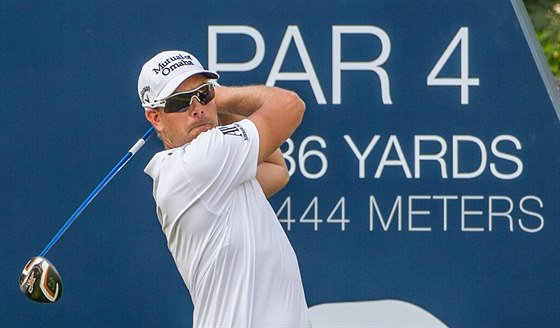 Henrik Stenson bhem finálového podniku European Tour v Dubaji.