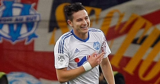 Florian Thauvin z Marseille slaví svj gól.