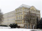 Kasárna sovtských vojsk byla v areálu gymnázia od roku 1968 do roku 1991.