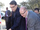 Premiér Sobotka s texaským guvernérem Perrym provedli první symbolický výkop...