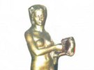 Ukradená tém dvoumetrová bronzová socha nahé eny váící skoro 300 kilogram