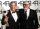 Prezident karlovarského filmového festivalu Jií Bartoka s americkým hercem...