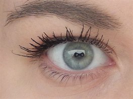 asy nalen dvma vrstvami asenky Surrealist Everfresh Mascara znaky Helena...