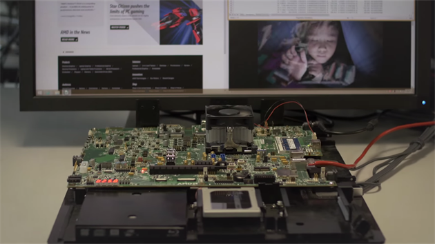 Testovn novch procesor v laboratoch a dlnch AMD (alespo podle videa, na kterm f AMD John Byrne procesory Carrizo pedstavil).