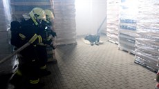Termokamera hasi��m pom��e hlavn� p�i po�árech dom�, ve kterých �asto kou�...