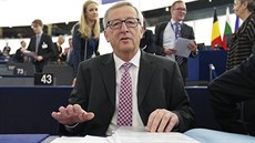 Junckerova Evropská komise si me oddechnout, ustála hlasování o dve.
