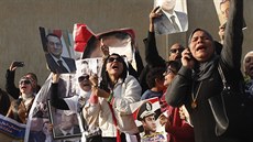 Píznivci Mubaraka po oznámení verdiktu soudu propukli v jásot (29. listopadu)
