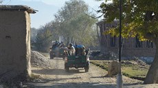 Afghánská policie bhem operace "Hungry Lion" v okolí afghánského Bagrámu