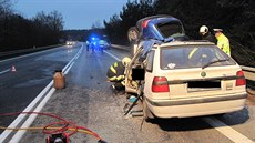 Nehodou citroënu a felicie nedaleko eských Budjovic nepeili ti lidé.