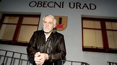 Starosta Hovoran Josef Grmolec poprvé na starostovské k�eslo usedl v roce 1990....