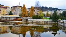 Vyhoelý hotel Rozkvt v Mariánských Lázních pjde k zemi.