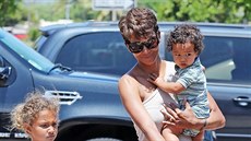 Halle Berry s dcerou Nahlou a synem Maceem (2014)