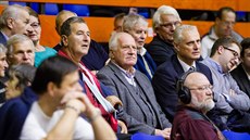 Na zesnulého Jaroslava �ípa p�i�li na Folimanku zavzpomínat i Ji�í Zídek,...