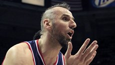 Marcin Gortat z Washingtonu se diví verdiktu rozhodích.