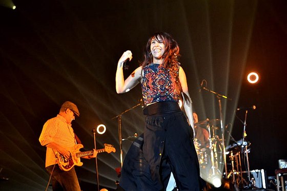 Francouzská zpěvačka Zaz během koncertu v pražském Fóru Karlín (29. listopadu...