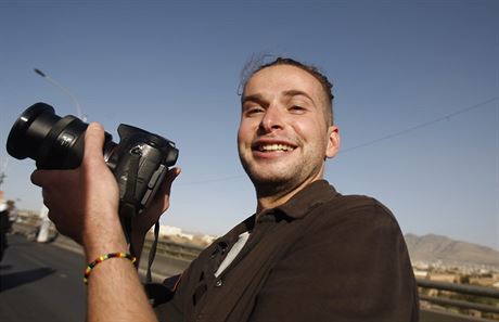 Americký fotograf Luka Somers zajatý teroristy z Al-Káidy zemel v Jemenu bhem...