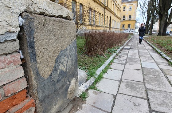 C. a k. kasárna v Jihlav. Kameny, pouité na jejich obloení, mohou být podle...