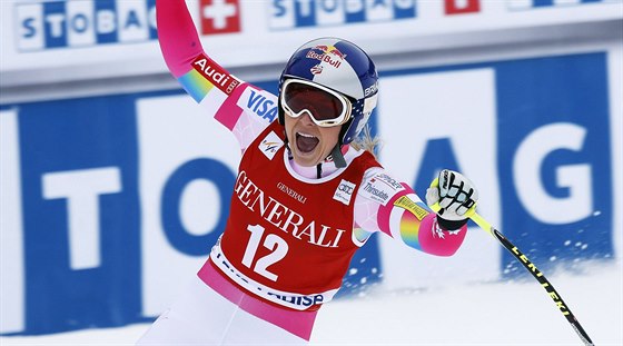 ASTNÁ. Lindsey Vonnová vybojovala v Lake Louise první vítzství v seriálu SP...