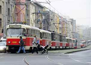 Tramvaje se vrací do Prahy.