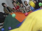 Sirotci si hrají v Dúm, akci zorganizovala charitativní organizace (5....