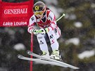 Anna Fenningerová na trati sjezdu v Lake Louise. 