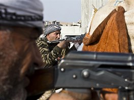 len Syrsk svobodn armdy (vepedu) a len pemerg v Kobani (19. listopadu...