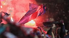 Pyrotechnika v hlediti fotbalového stadionu