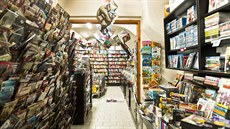 Jedinou speciální prodejnu cédéek a DVD v Jihlav provozuje rodinná firma.