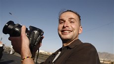Americký fotograf Luka Somers zajatý teroristy z Al-Káidy zem�el v Jemenu b�hem...
