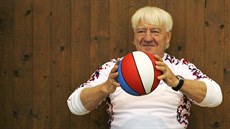 Oldřich Svojanovský, dvojnásobný olympijský medailista ve veslování, se zapojil...