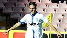 Simone Verdi z Empoli slaví svj gól proti Neapoli.