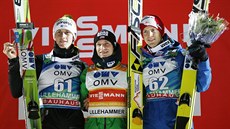 Roman Koudelka (uprosted) coby vítz závodu SP v Lillehammeru, vlevo druhý...