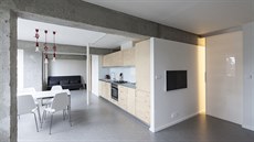 Rekonstrukci panelového bytu navrhly architektky Klára Makovcová a Pavlína...