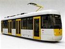 Model jednolánkové bezbariérové tramvaje EVO1, kterou kompletují v dílnách...