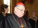 Jmenováné nových profesor pihlíel i kardinál Dominik Duka (18. prosince 2014)