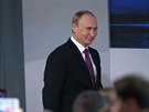 Ruský prezident Vladimir Putin pichází na bilanní projev (18. prosince 2014).