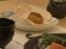 Smažená mušle svatého Jakuba jako součást japonského menu, které si můžete...