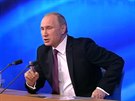 Ruský prezident Vladimir Putin na tiskové konferenci hodnotící rok 2014. (18....