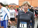 Kateina Neumannová ped plzeským závodem bc na 10 kilometr.