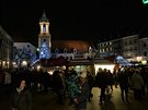 Také Bratislava láká na vánoní trhy.