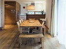 "Naí chloubou je masivní dubová podlaha v jídeln a obývacím pokoji, která...
