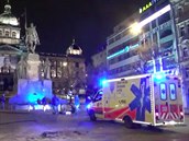 Na Václavském náměstí se v noci pokusil upálit šestapadesátiletý muž