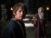 Hobit Bilbo Pytlík ztracený ve světě draků, elfů, trpaslíků a skřetů.