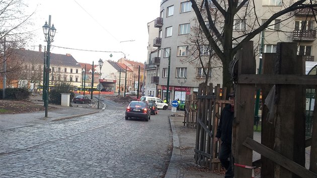 Do Zbrojnick ulice v centru Plzn se mohla vrtit auta (15. 12. 2014)