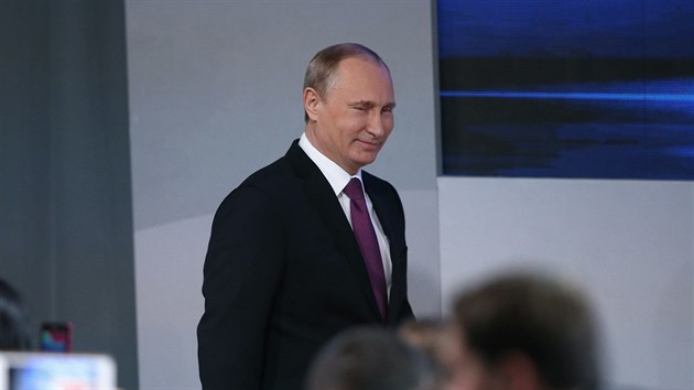 Rusk prezident Vladimir Putin pichz na bilann projev (18. prosince 2014).